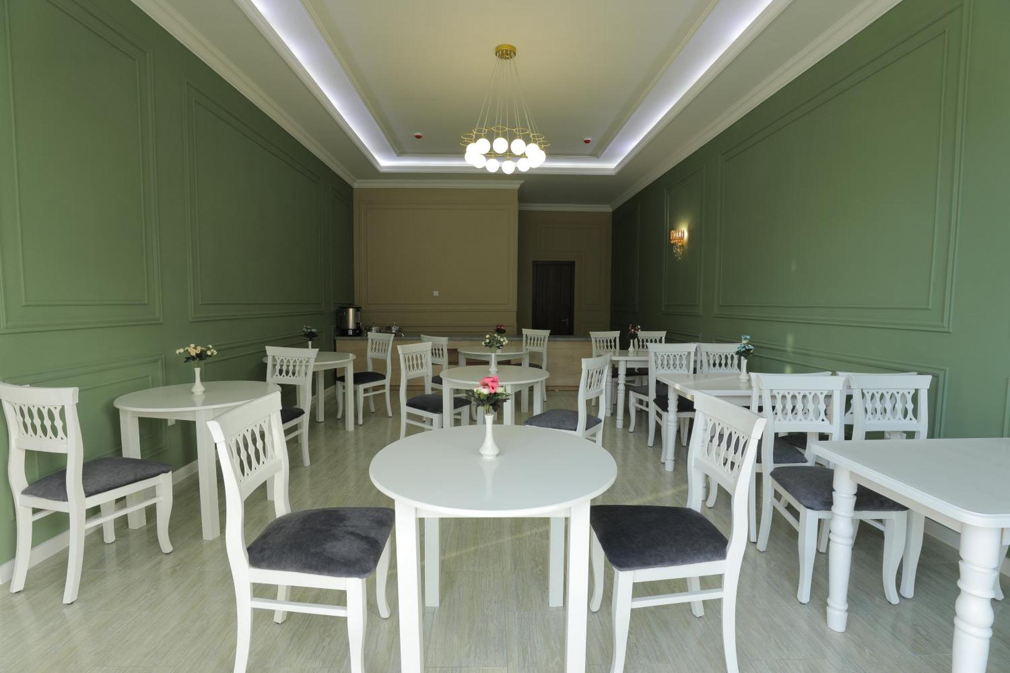 Resident Hotel Ташкент Екстериор снимка