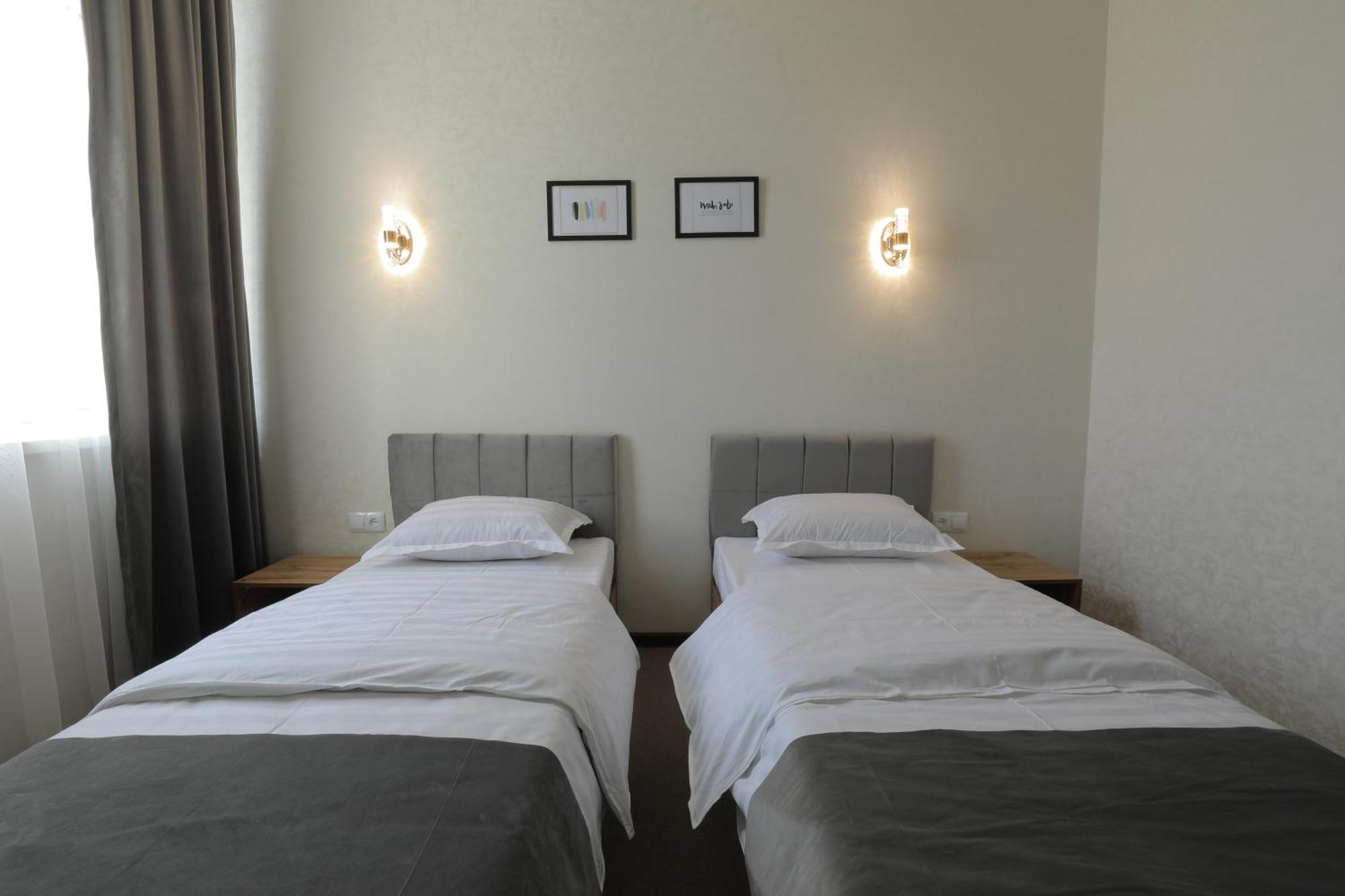 Resident Hotel Ташкент Екстериор снимка