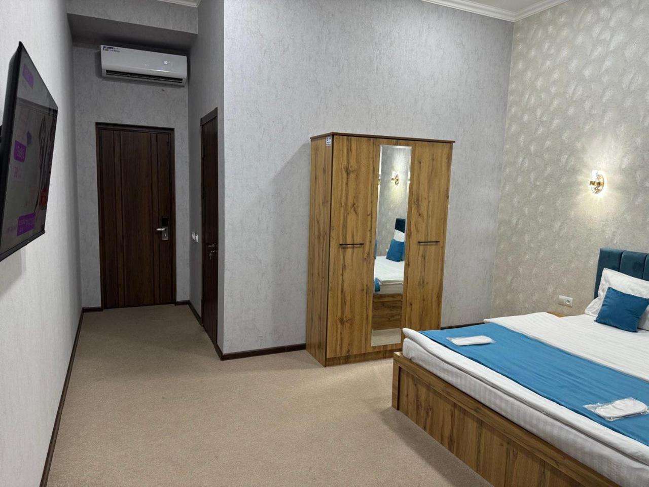Resident Hotel Ташкент Екстериор снимка