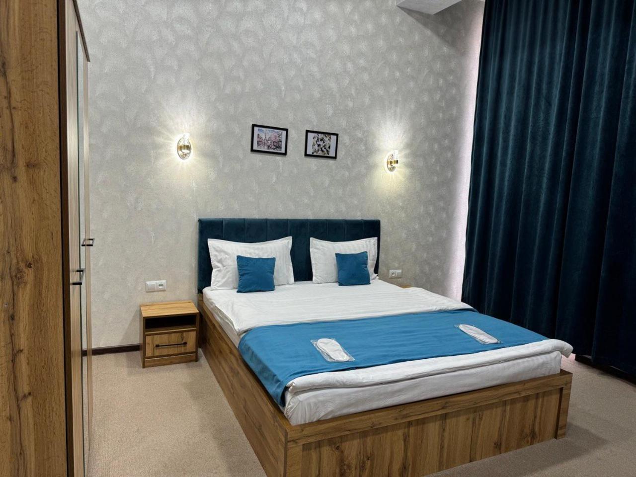 Resident Hotel Ташкент Екстериор снимка
