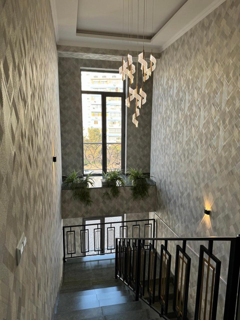 Resident Hotel Ташкент Екстериор снимка