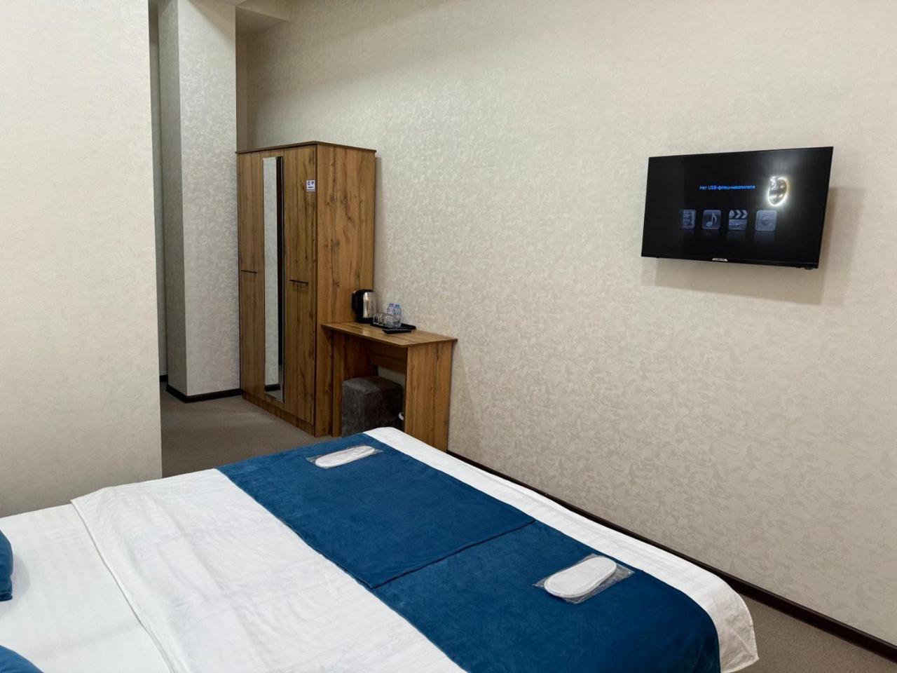 Resident Hotel Ташкент Екстериор снимка
