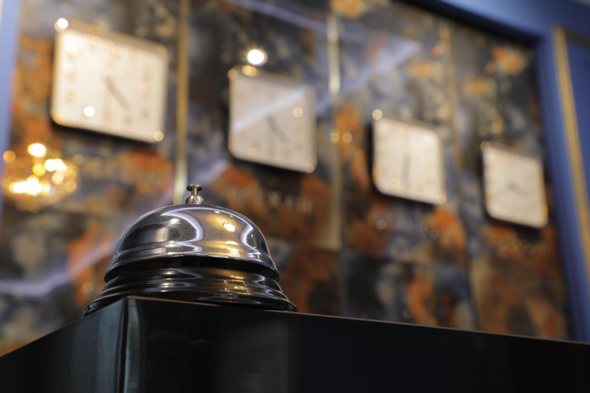Resident Hotel Ташкент Екстериор снимка