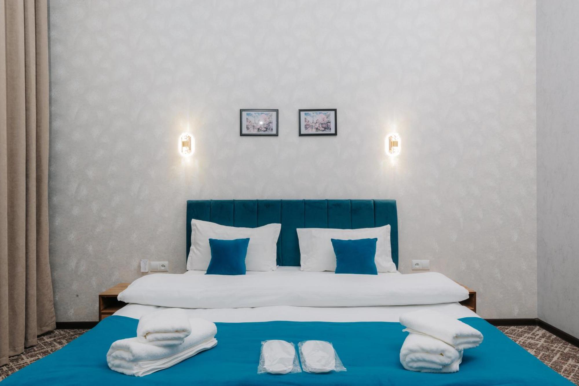 Resident Hotel Ташкент Екстериор снимка