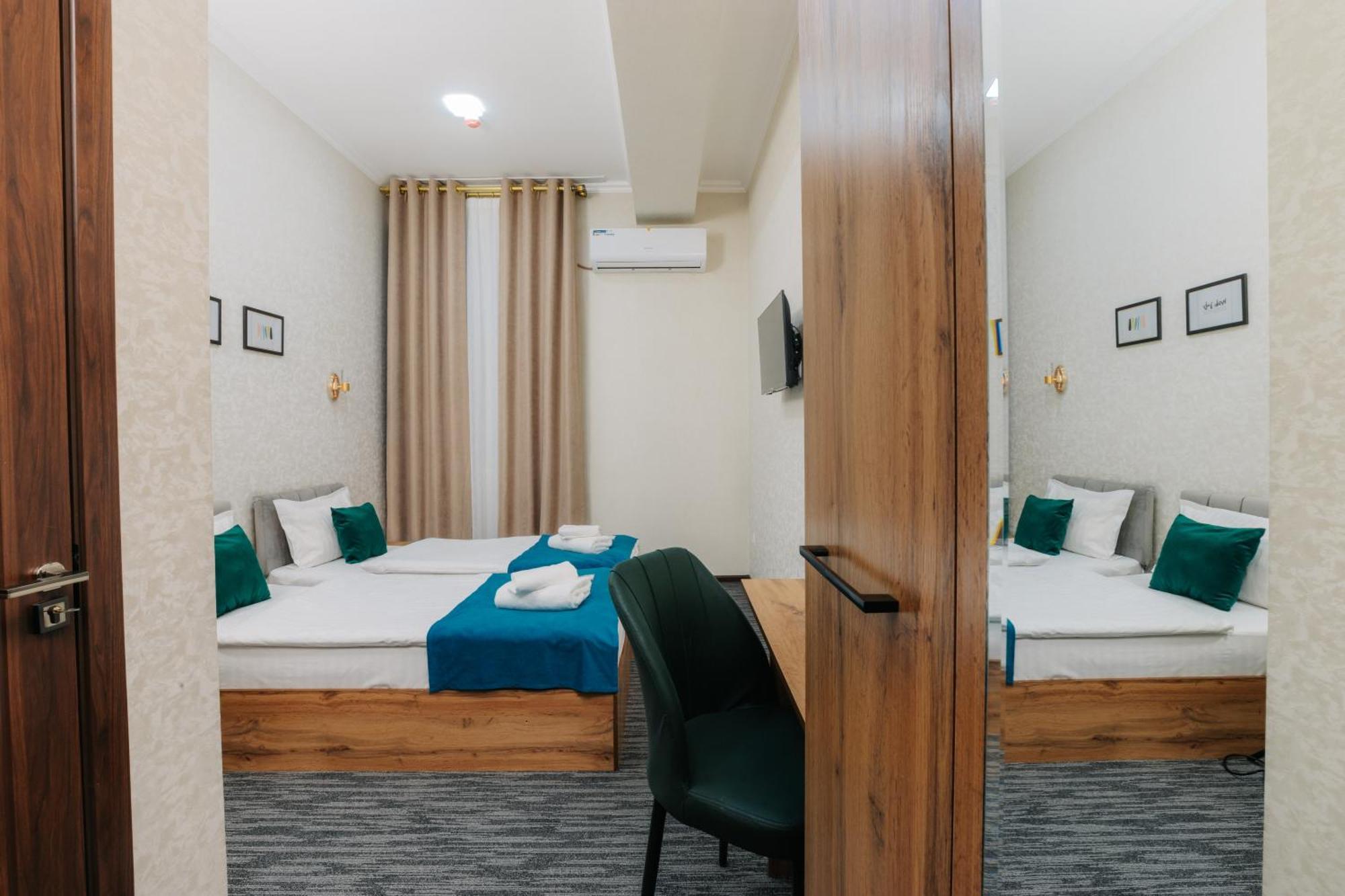 Resident Hotel Ташкент Екстериор снимка