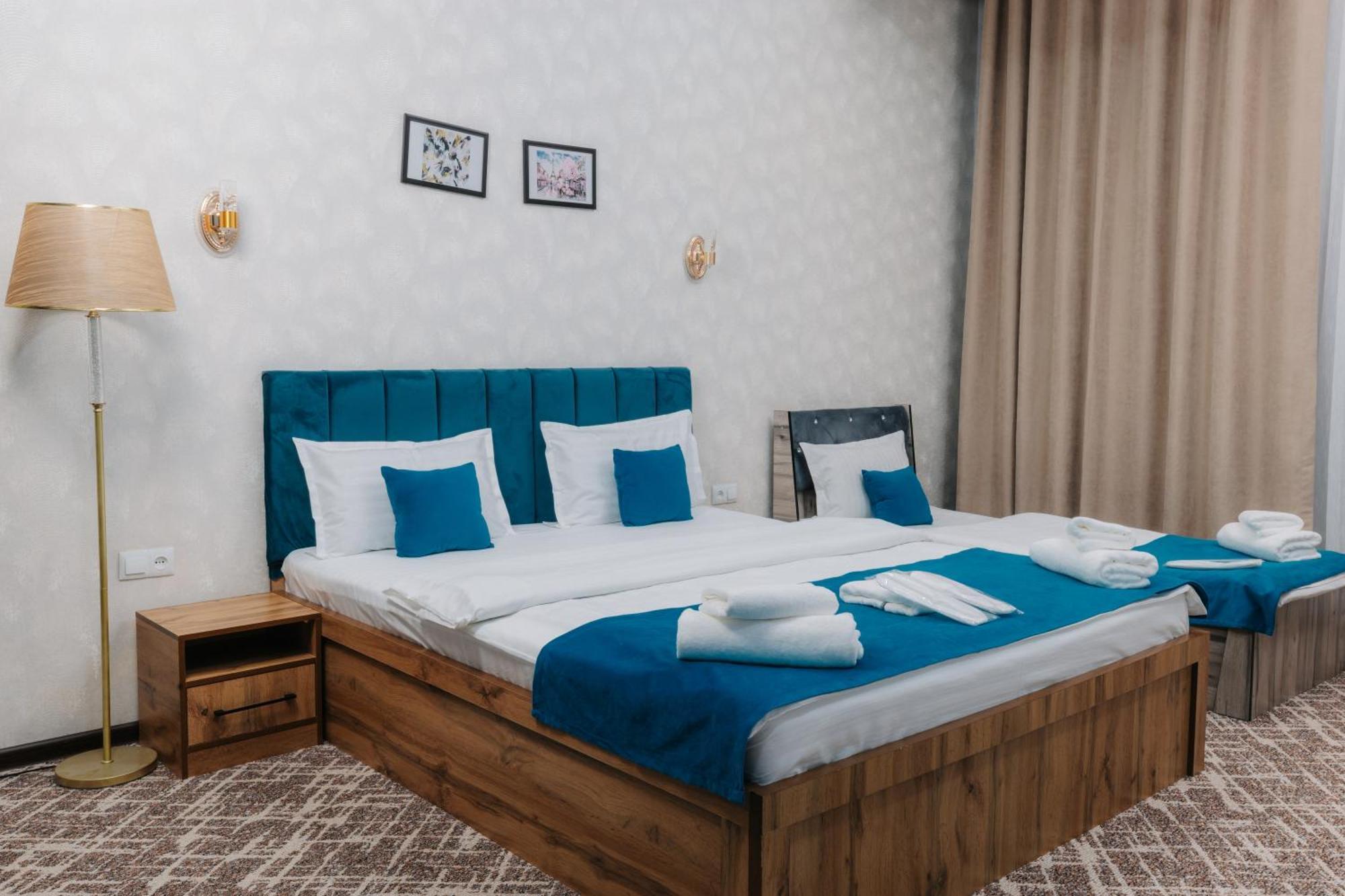 Resident Hotel Ташкент Екстериор снимка