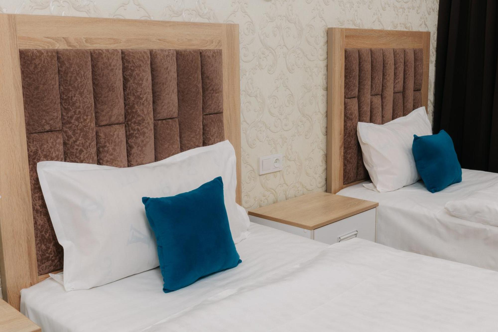 Resident Hotel Ташкент Екстериор снимка
