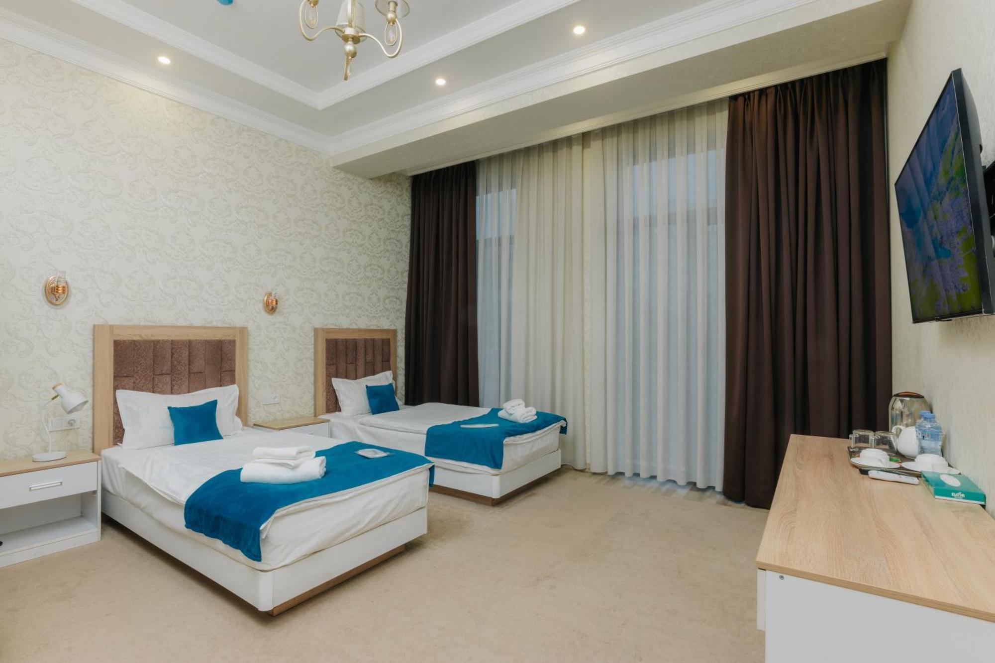 Resident Hotel Ташкент Екстериор снимка
