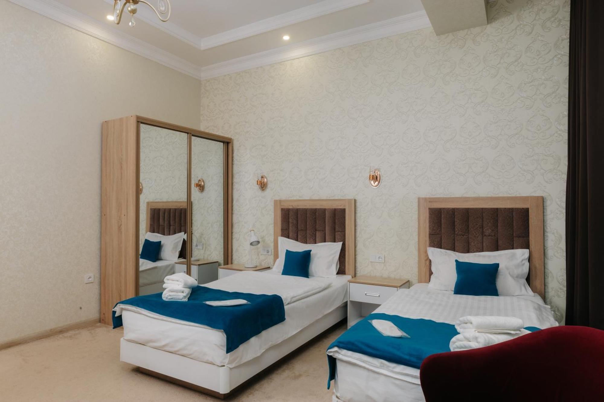 Resident Hotel Ташкент Екстериор снимка